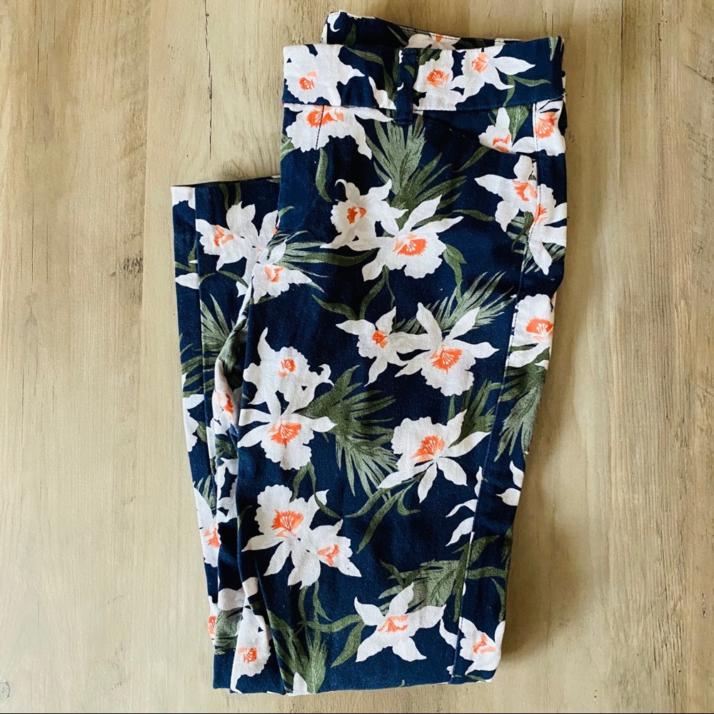 old navy mid rise pixie pants size 6